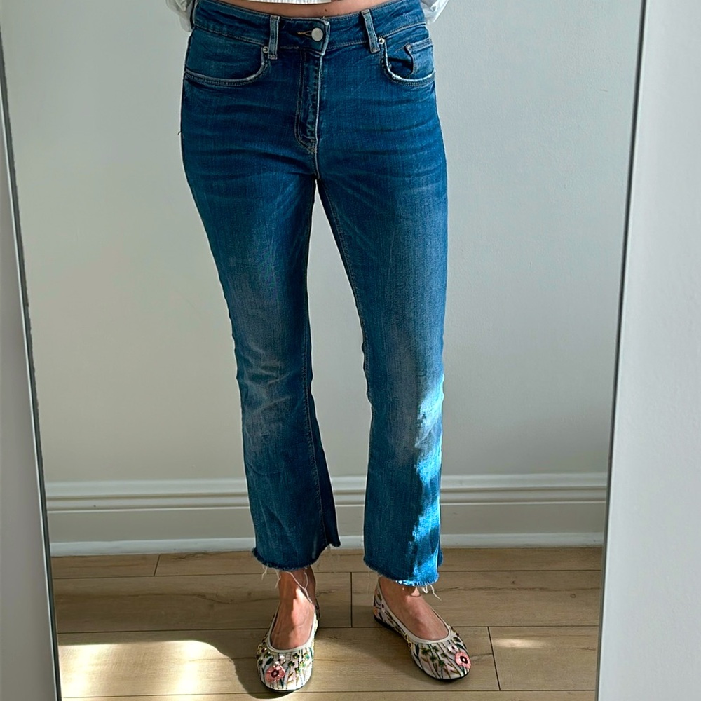 Zara dark denim cropped jeans
